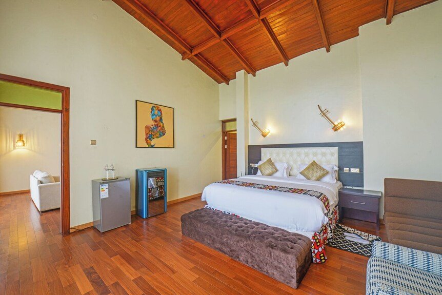 Luxury lodge accommodation for gorilla trekking in Uganda